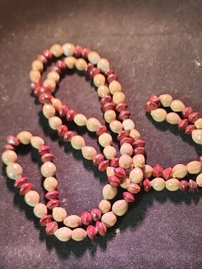 Green and Red Beaded Women's Necklace Set